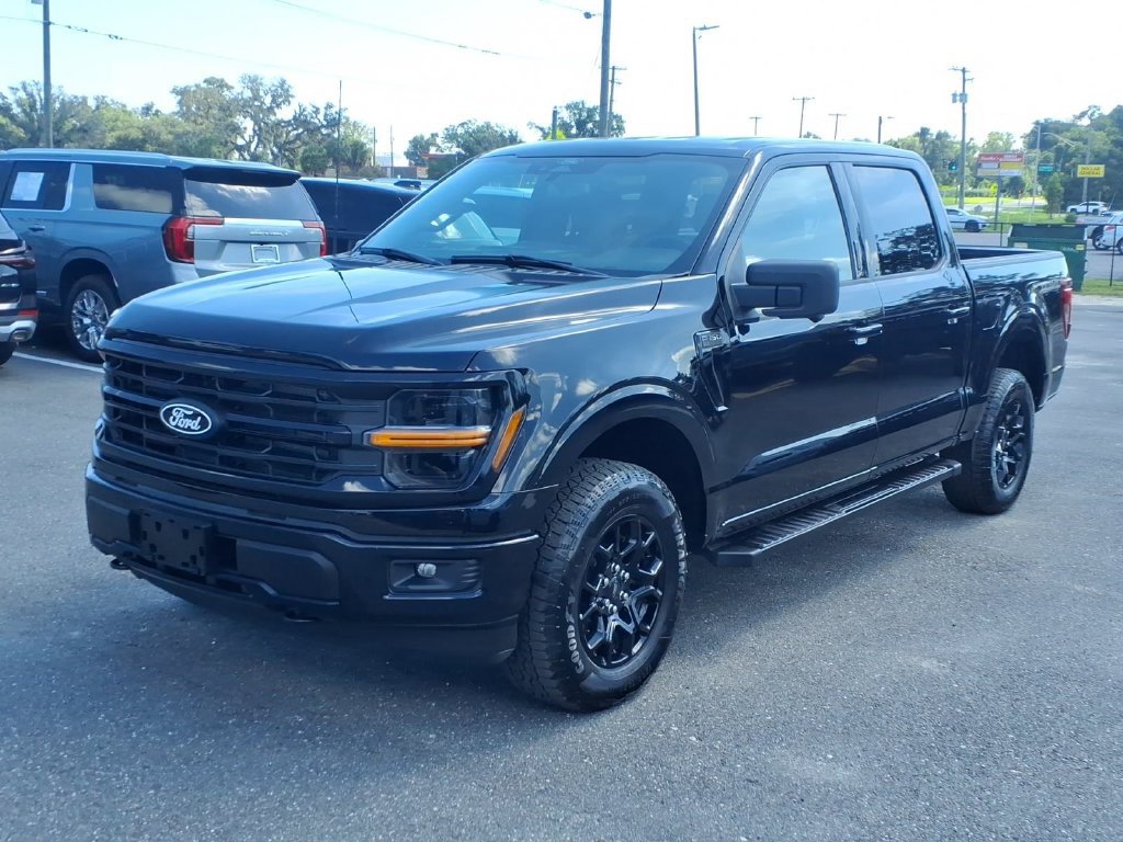 Used 2024 Ford F150 XLT w/ XLT Black Appearance Package AWD/4WD image 3