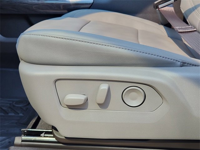 New 2026 Chevrolet Silverado 1500 LTZ w/ LTZ Premium Package image 18