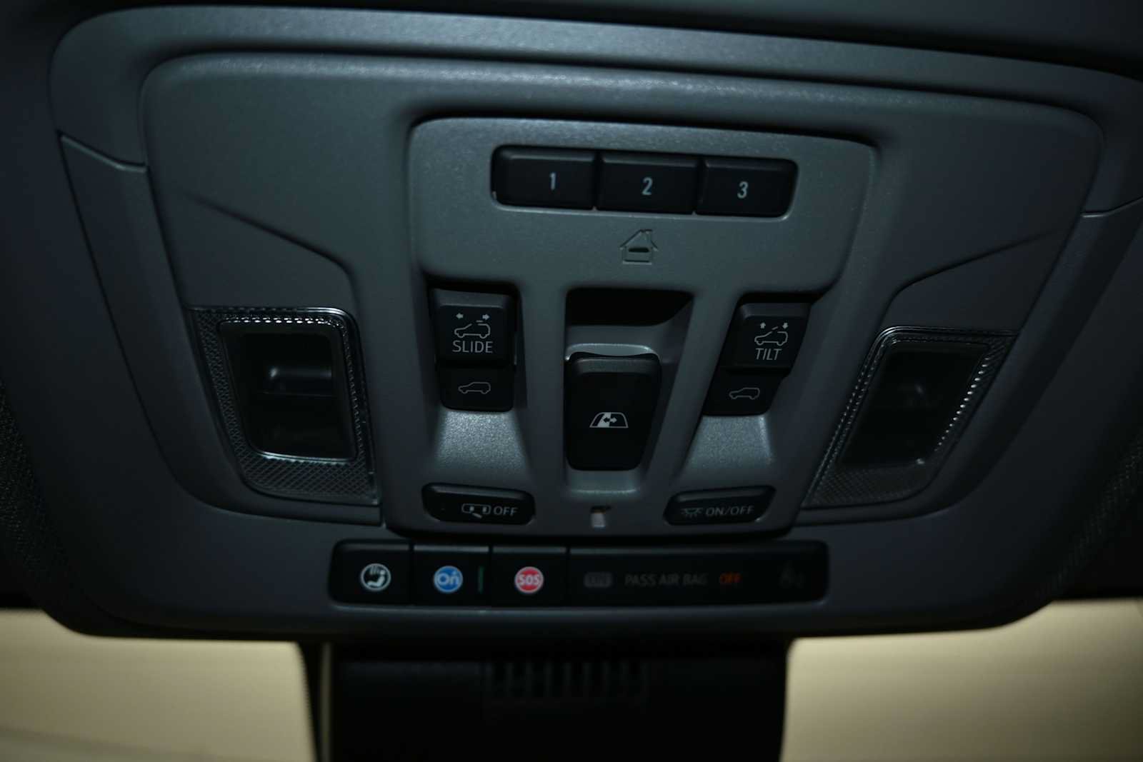 Used 2024 GMC Sierra 1500 Denali w/ Denali Reserve Package AWD/4WD image 15