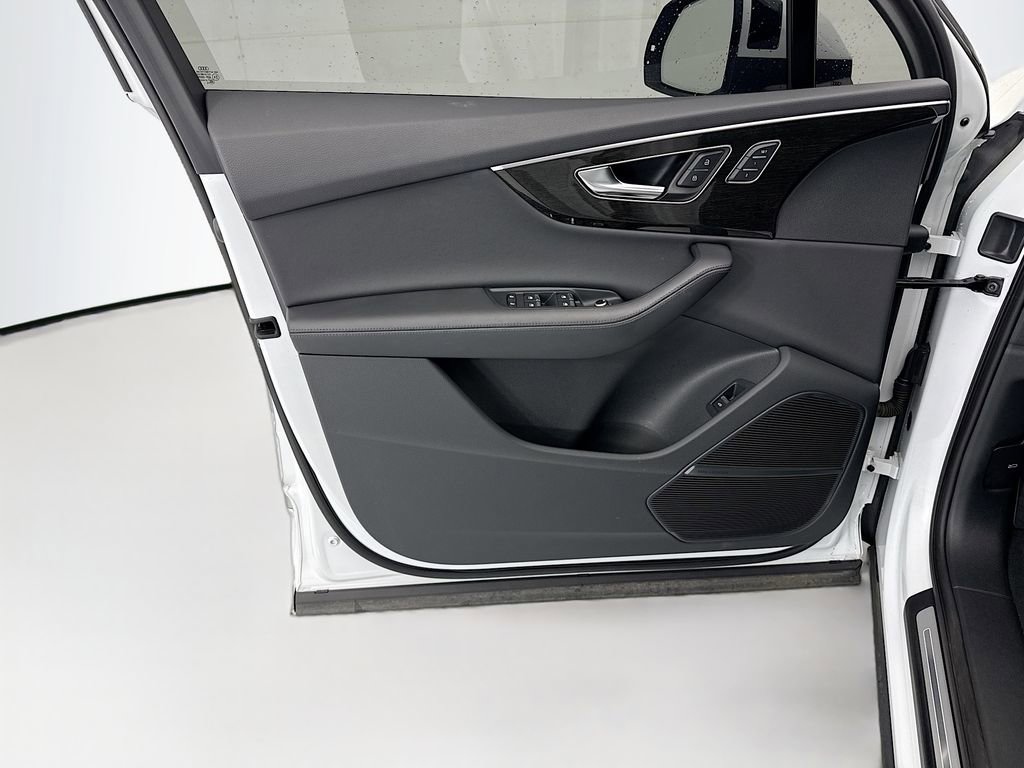 Certified 2023 Audi Q7 2.0T Premium Plus w/ Premium Plus Package image 23
