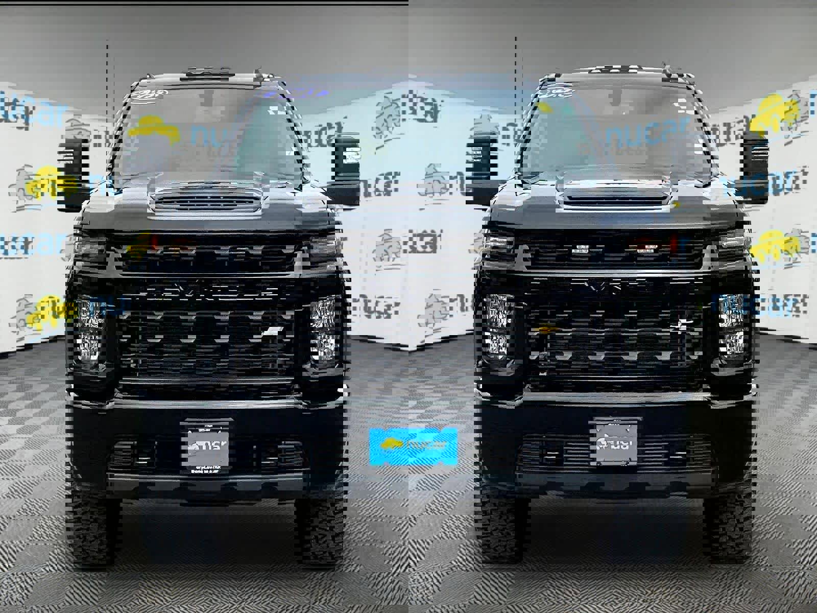 Used 2023 Chevrolet Silverado 2500 Custom w/ Custom Value Package image 2