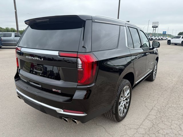 Used 2025 GMC Yukon Denali w/ Denali Reserve Package image 6