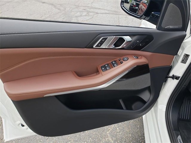 New 2026 BMW X5 xDrive40i w/ M Sport Package image 11