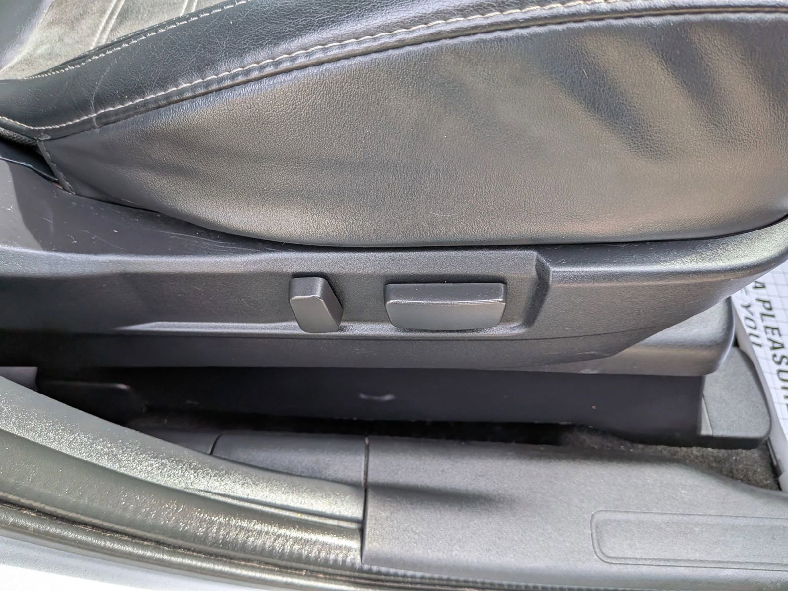 Used 2020 Mitsubishi Outlander SE FWD image 43