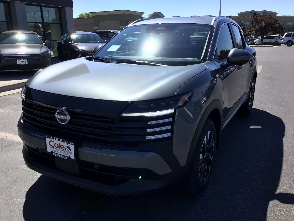 New 2025 Nissan Kicks SV w/ SV Premium Package image 2