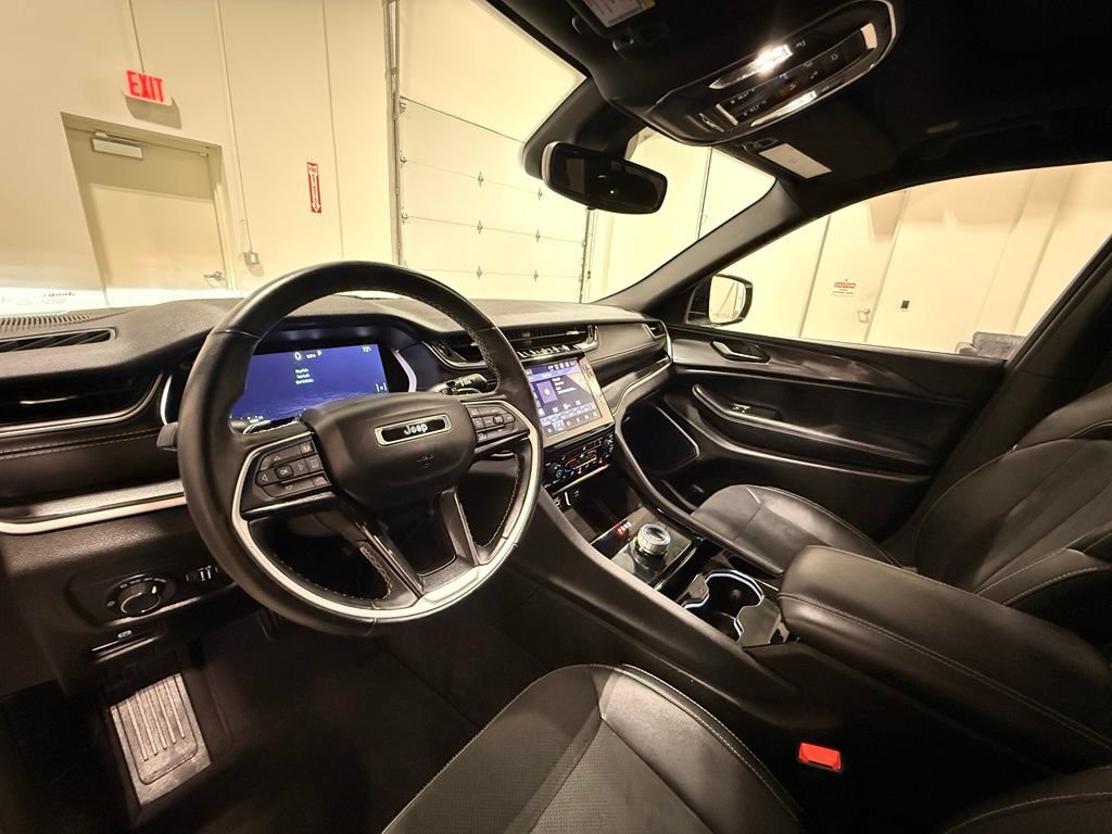 Used 2021 Jeep Grand Cherokee L Laredo RWD image 17