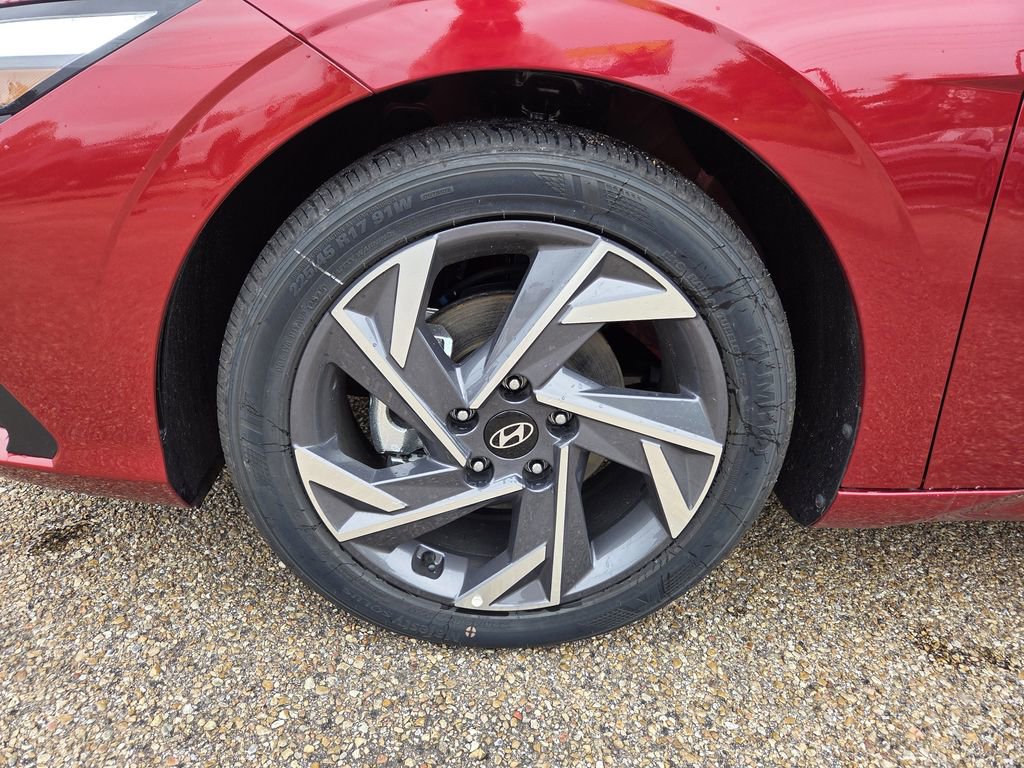 Certified 2025 Hyundai Elantra Sport FWD image 24