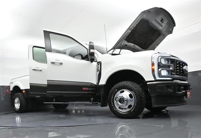 Used 2025 Ford F350 King Ranch AWD/4WD image 44