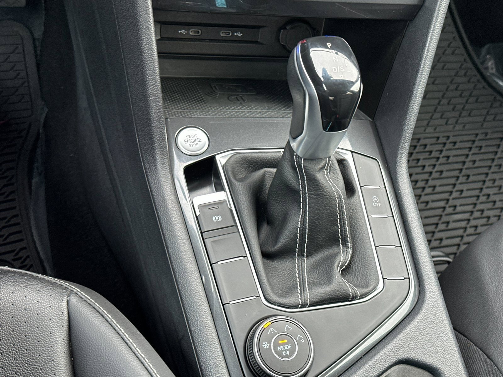 Used 2022 Volkswagen Tiguan SE image 21