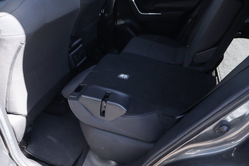 Used 2021 Toyota RAV4 XLE image 36