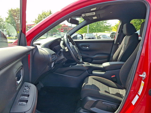 Certified 2025 Honda HR-V Sport image 14