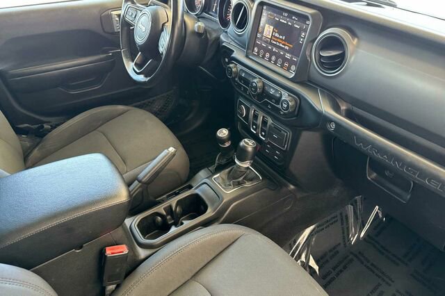 Used 2021 Jeep Wrangler Sport AWD/4WD image 16