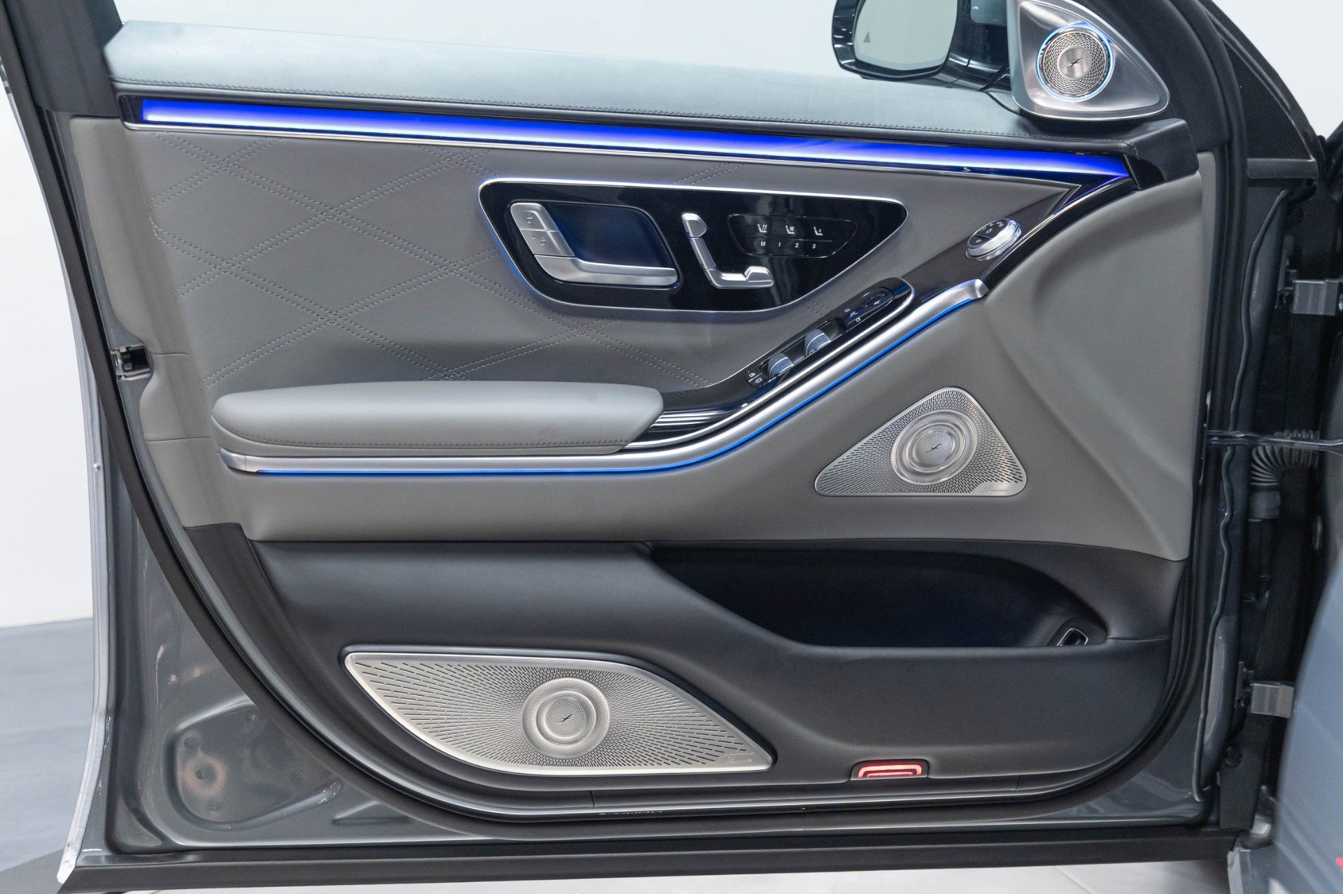 Used 2024 Mercedes-Benz Maybach S 680 4MATIC image 5