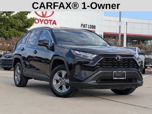 Used 2024 Toyota RAV4 XLE FWD image 2