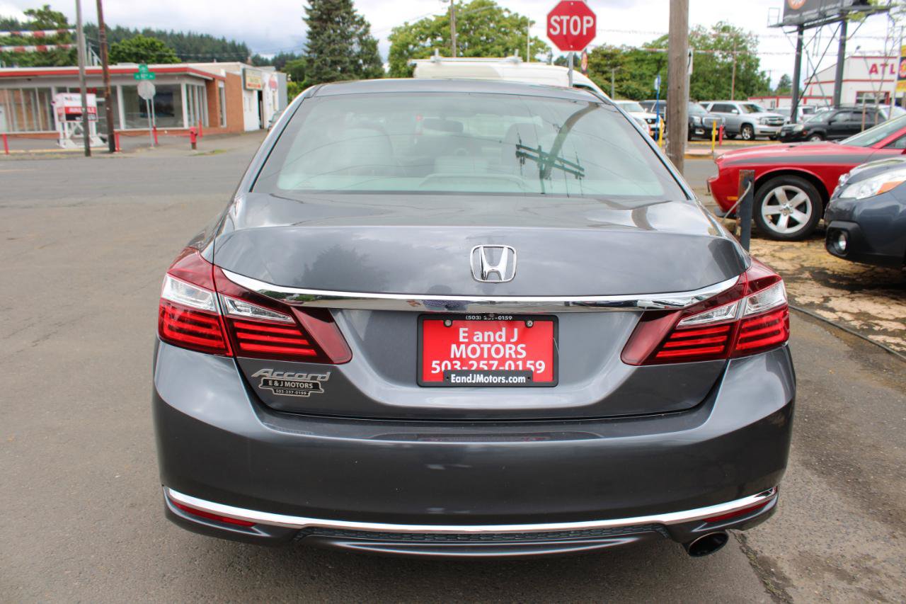 Used 2017 Honda Accord LX image 5