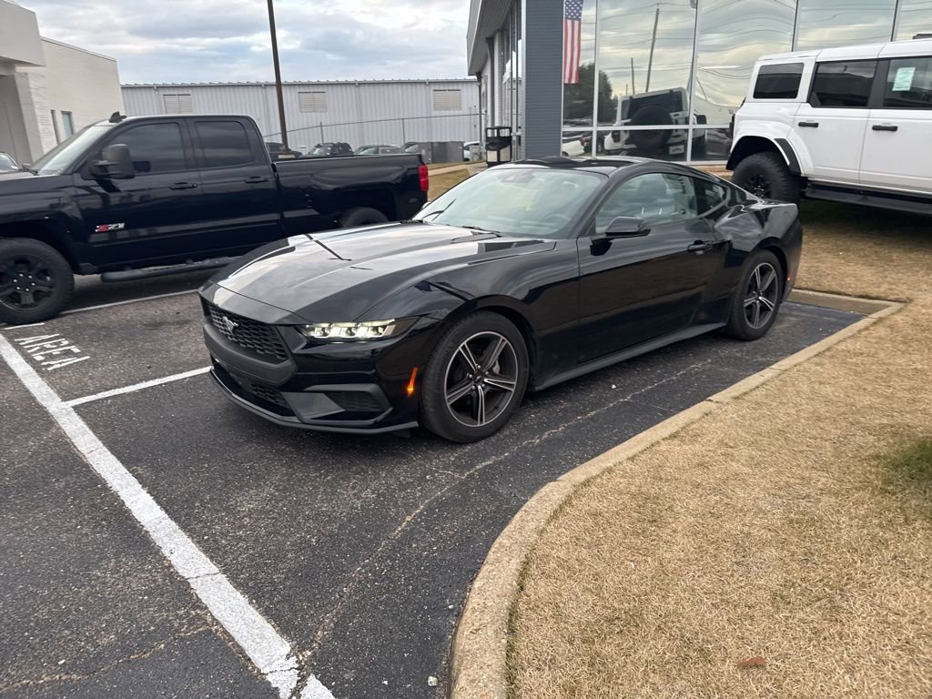 Used 2024 Ford Mustang Coupe image 7