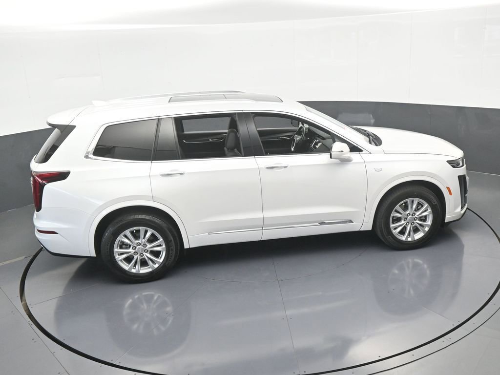 Used 2024 Cadillac XT6 Luxury image 61
