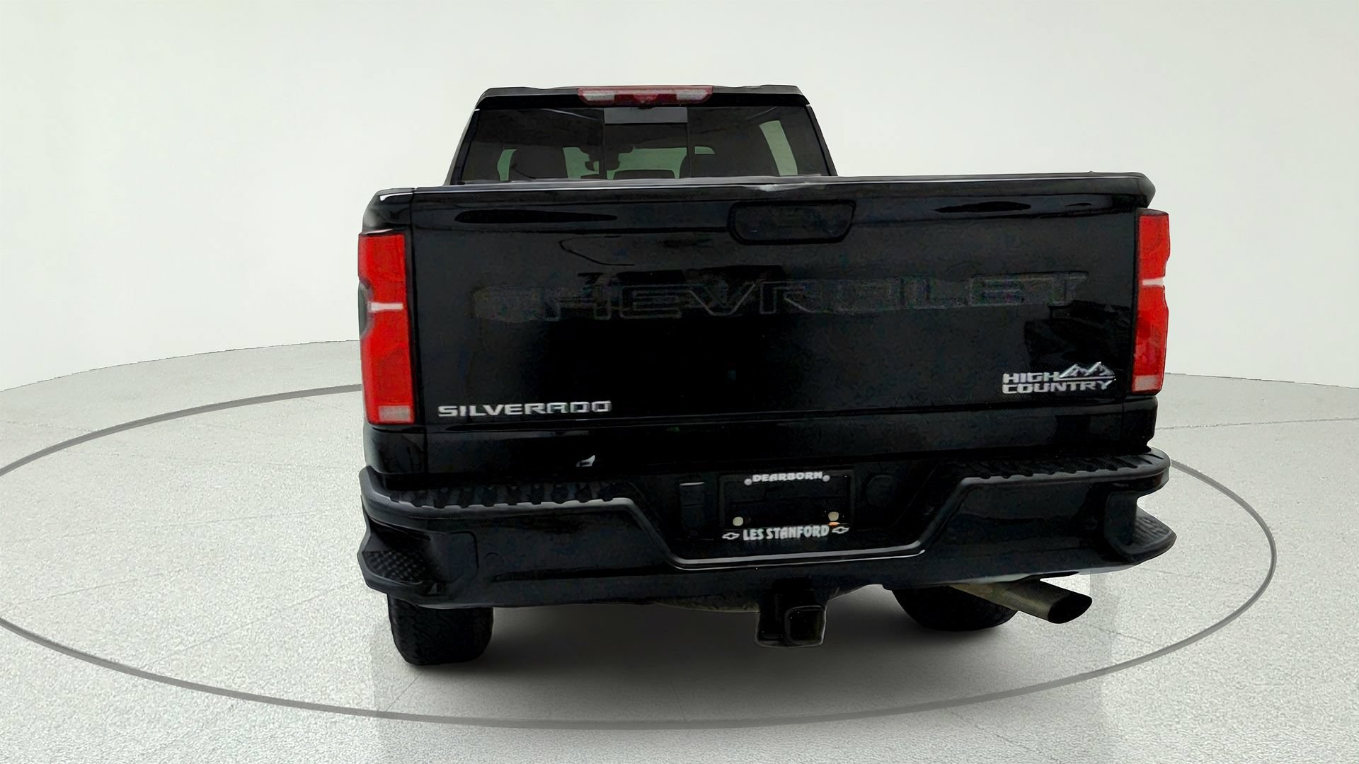 Used 2025 Chevrolet Silverado 2500 High Country w/ High Country Premium Package AWD/4WD image 4