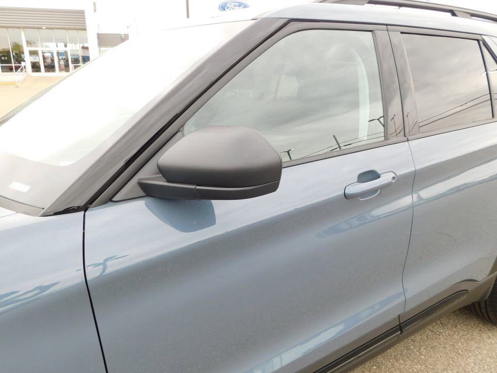 New 2026 Ford Explorer Active AWD/4WD image 12