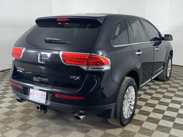 Used 2013 Lincoln MKX FWD image 12