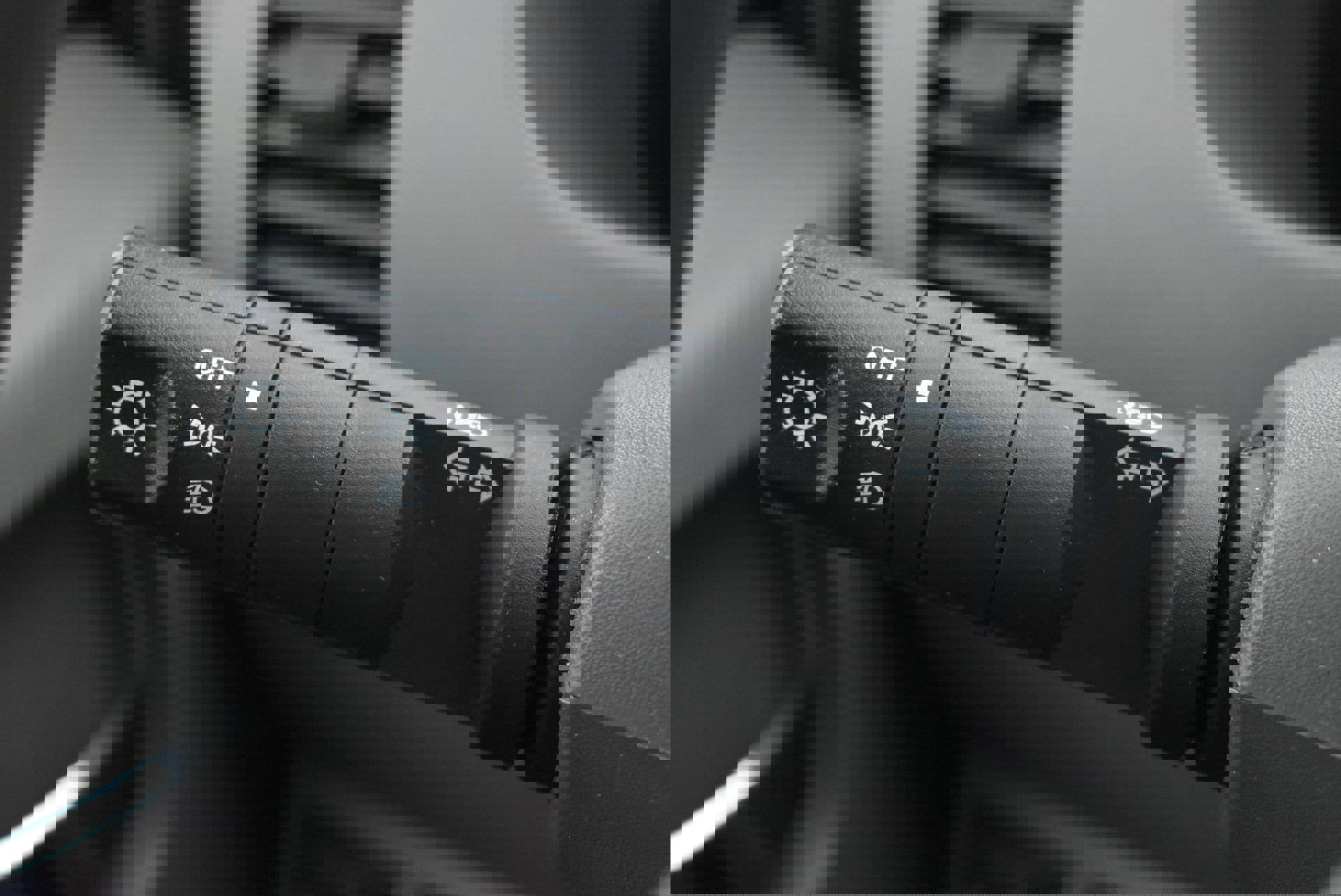 Used 2020 Nissan Frontier SV image 22