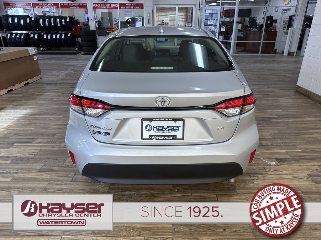 Used 2023 Toyota Corolla LE image 4