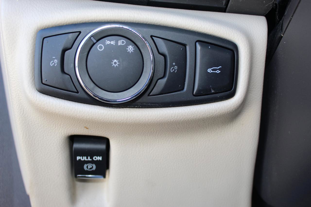 Used 2018 Lincoln MKX Reserve w/ Lincoln MKX Climate Package AWD/4WD image 22