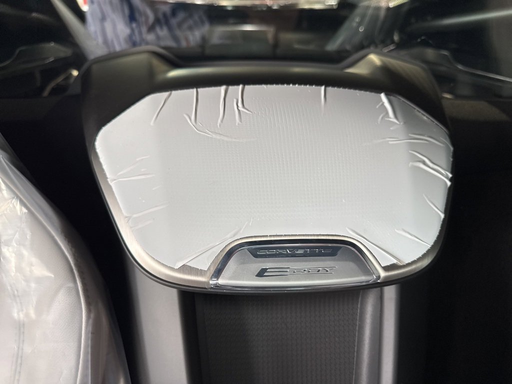 New 2025 Chevrolet Corvette E-Ray image 29