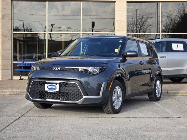 Certified 2025 Kia Soul S image 3