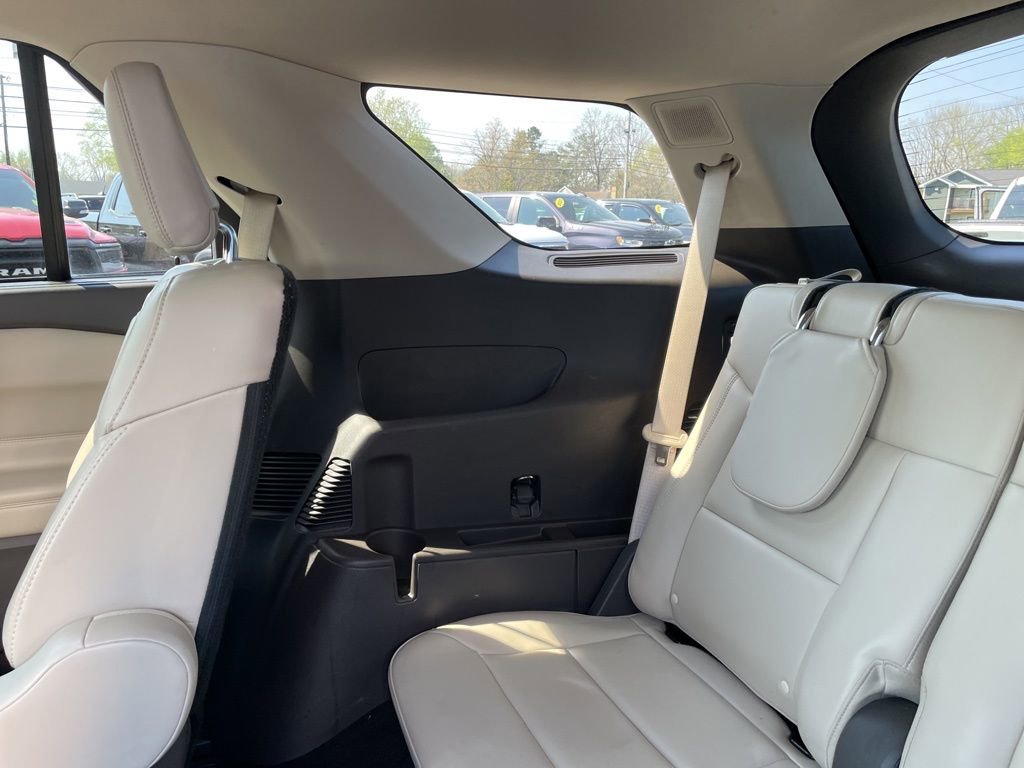 Used 2020 Ford Explorer Platinum w/ Premium Technology Package image 47