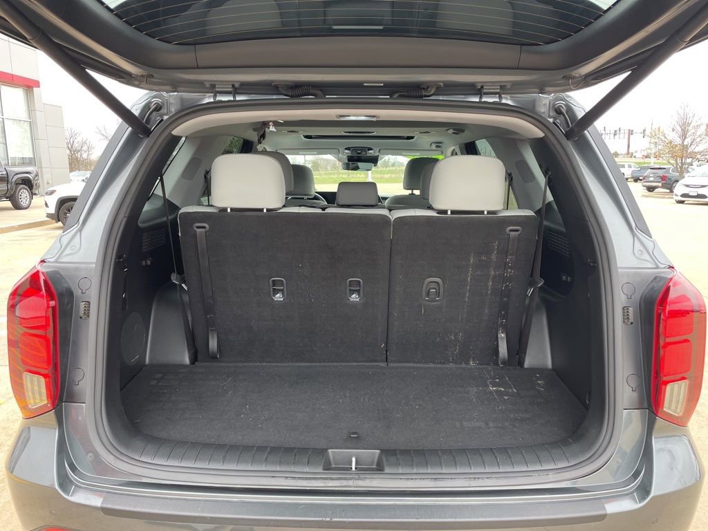 Used 2024 Hyundai Palisade SEL image 16