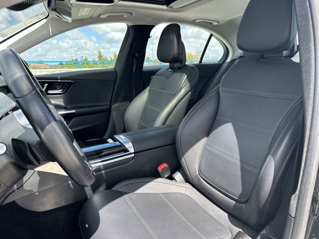 Used 2025 Mercedes-Benz C 300 Sedan image 23