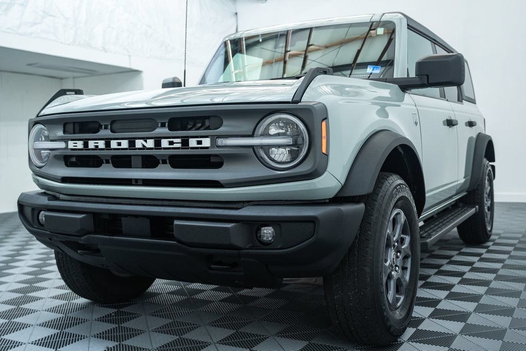 Used 2023 Ford Bronco Big Bend AWD/4WD image 3