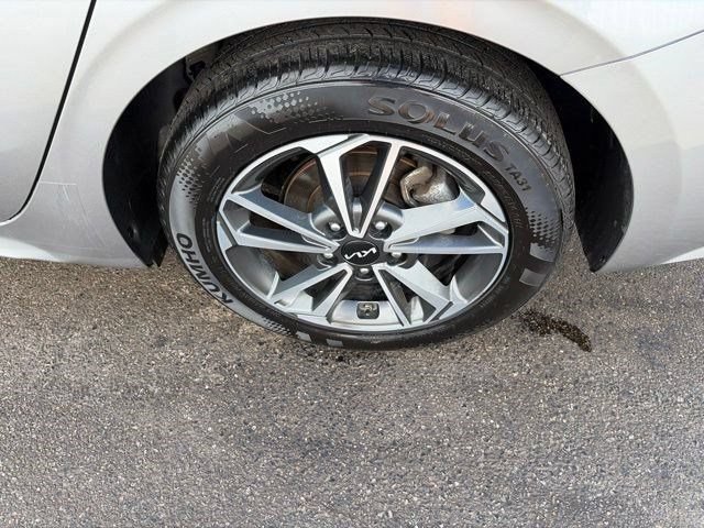 Used 2024 Kia Forte LXS FWD image 40