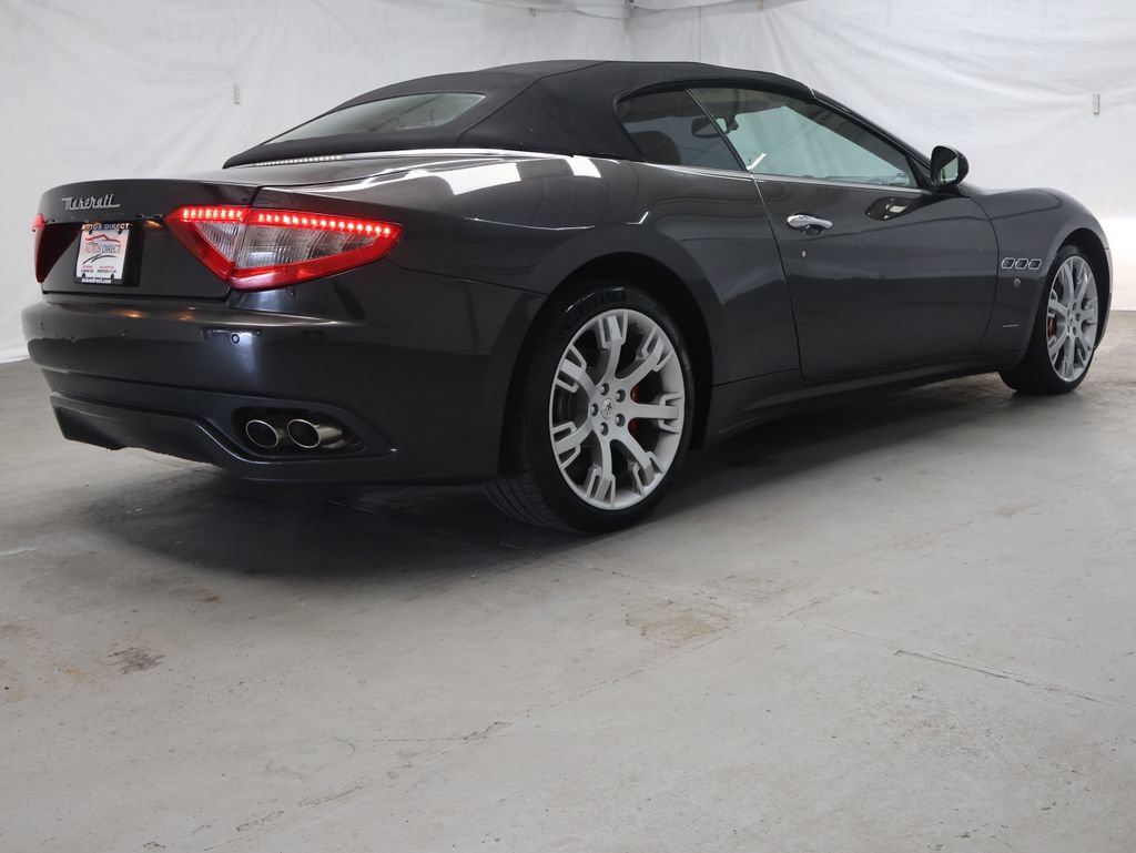 Used 2015 Maserati GranTurismo Convertible RWD image 7