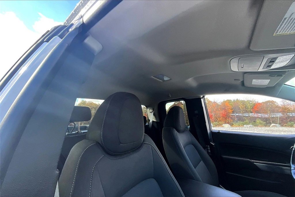 Used 2022 Chevrolet Colorado LT w/ Safety Package image 19