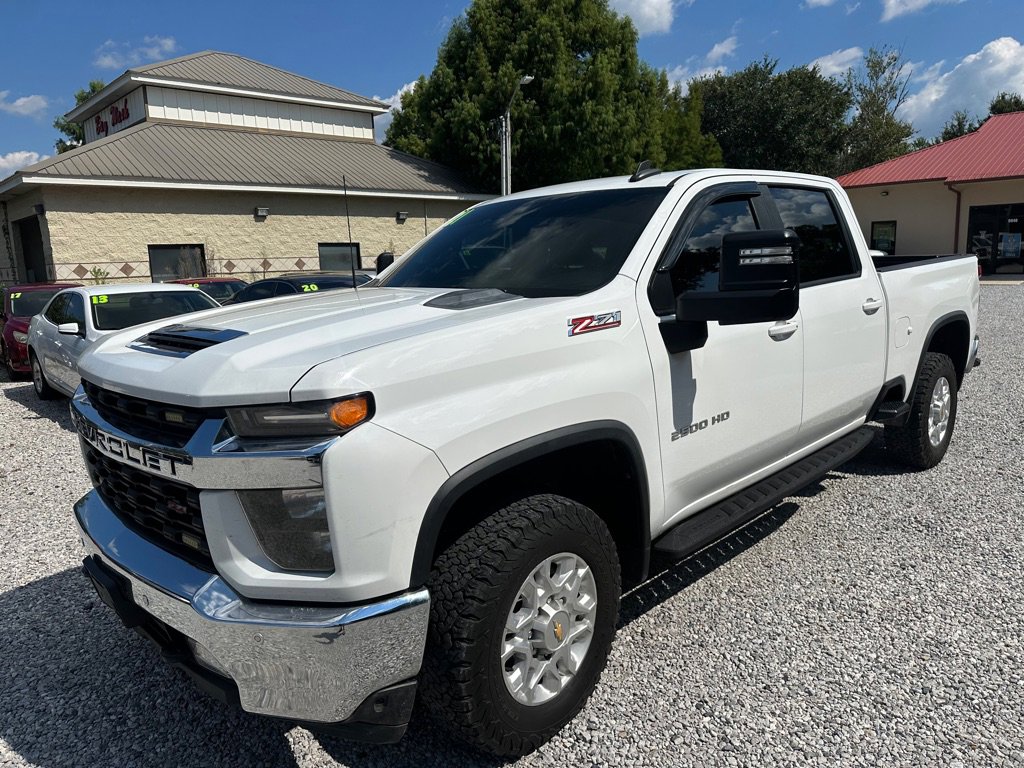 Used 2021 Chevrolet Silverado 2500 LT w/ Convenience Package image 2