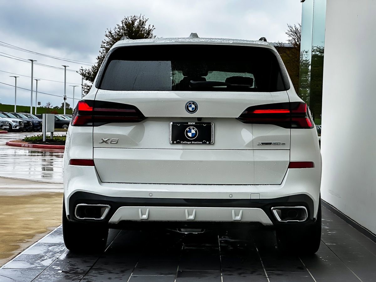 New 2026 BMW X5 xDrive50e w/ M Sport Package image 6