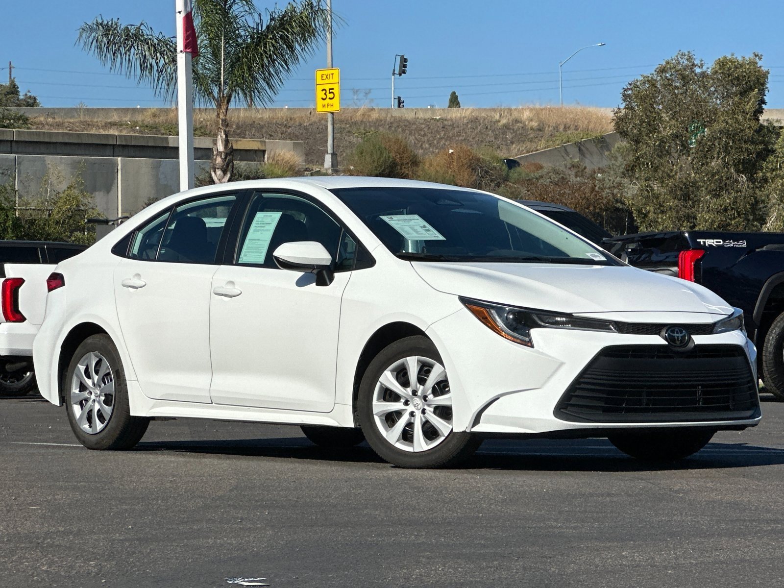 Used 2024 Toyota Corolla LE image 8