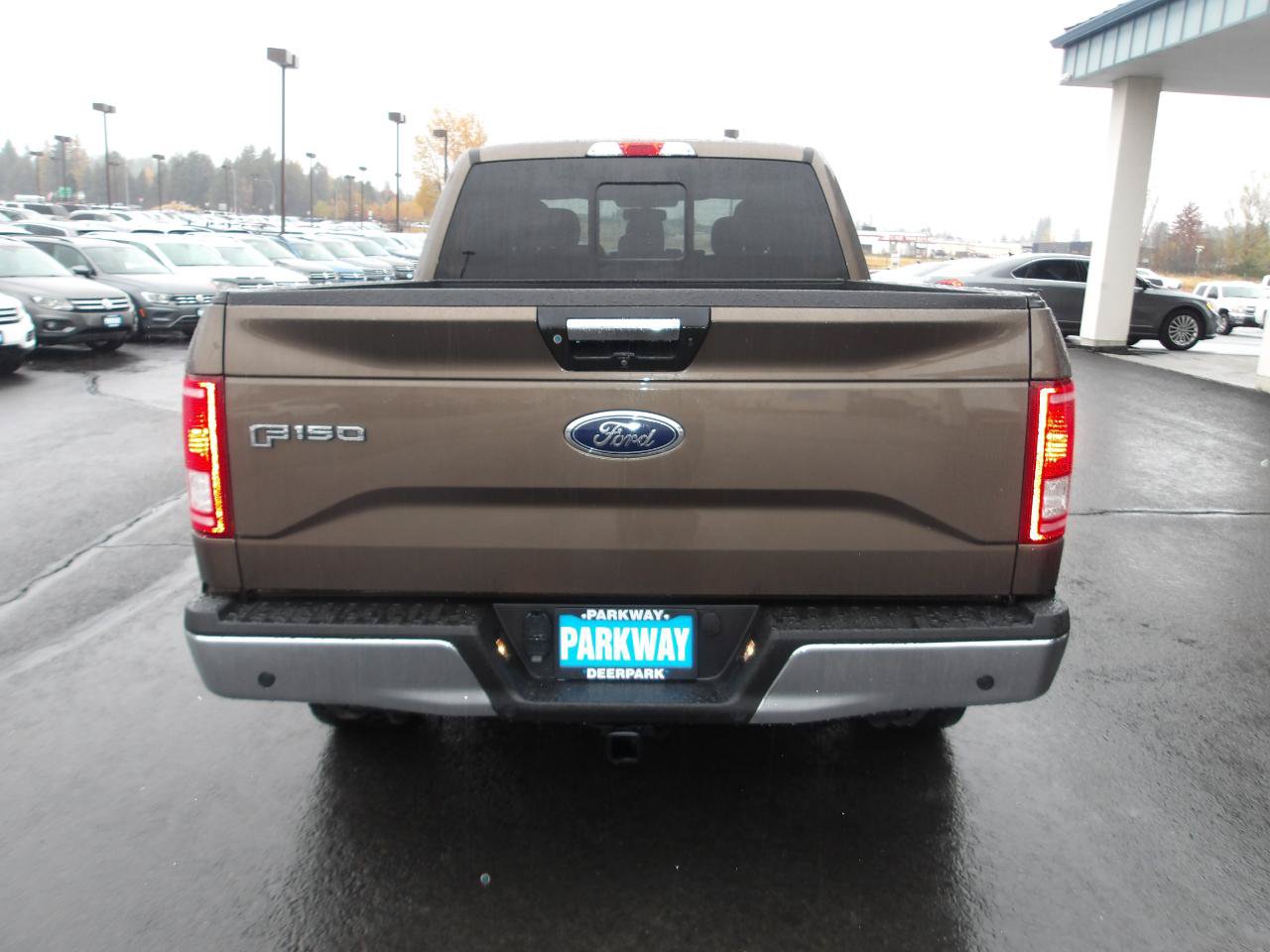 Used 2017 Ford F150 XLT w/ Equipment Group 302A Luxury AWD/4WD image 4