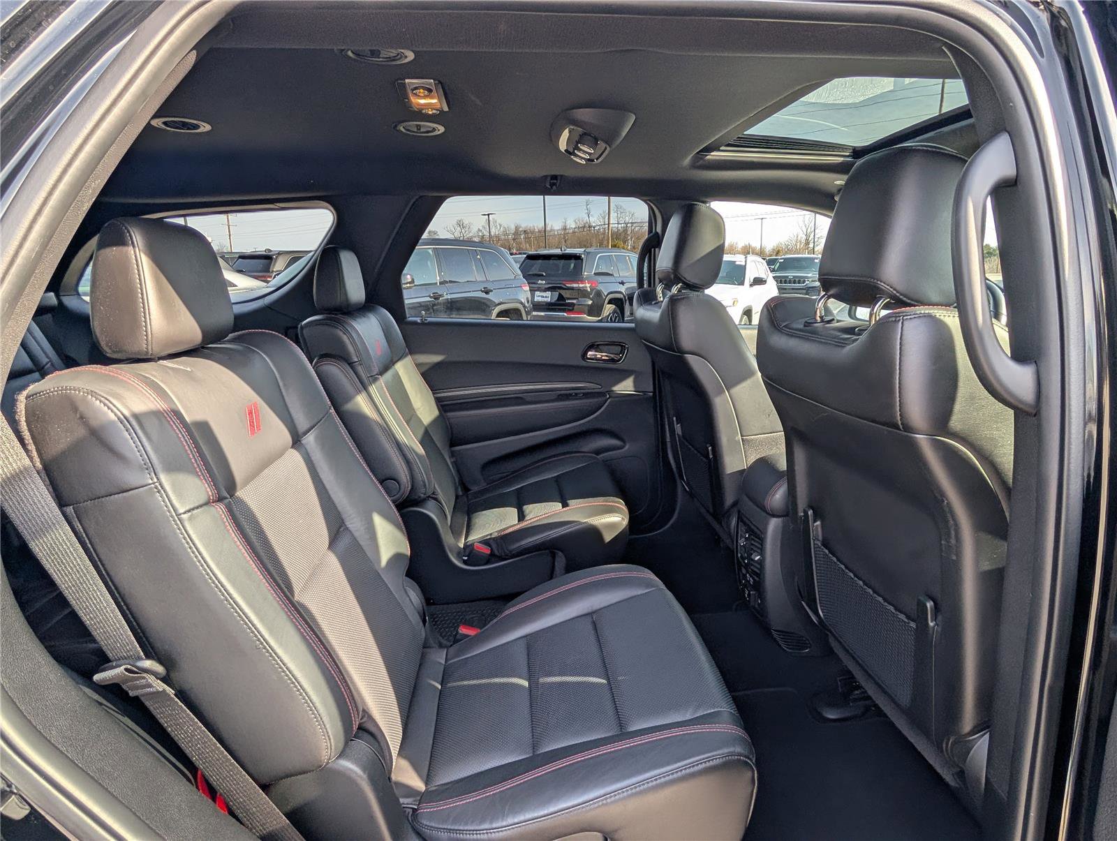 Used 2022 Dodge Durango R/T w/ Blacktop Package image 12