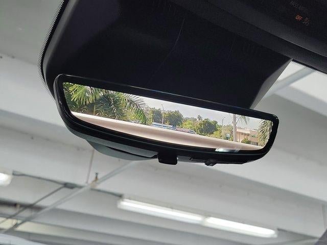 Used 2021 Cadillac Escalade Premium Luxury Platinum RWD image 33