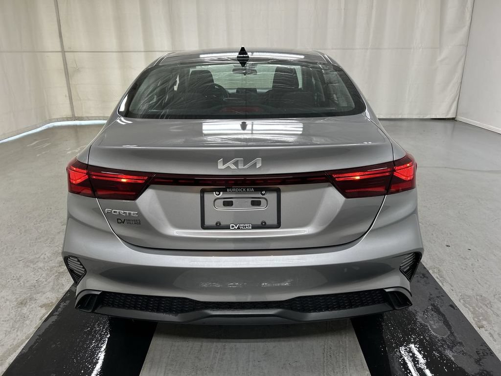 Certified 2023 Kia Forte LXS w/ LXS Technology Package FWD image 20