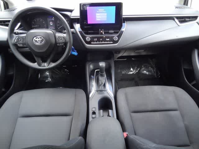 Used 2025 Toyota Corolla LE FWD image 12