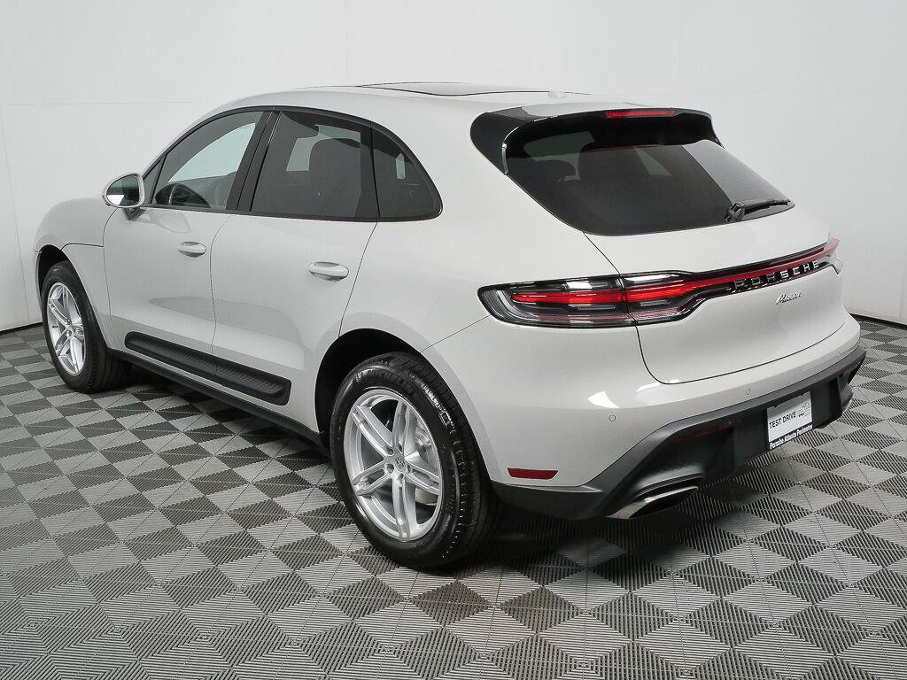 Certified 2026 Porsche Macan Turbo AWD/4WD image 3