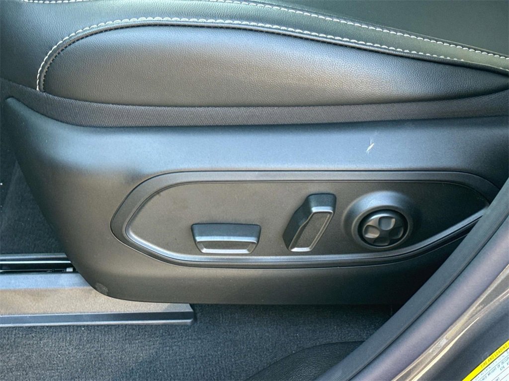 New 2025 Jeep Grand Cherokee Limited w/ Trailer Tow Package image 14