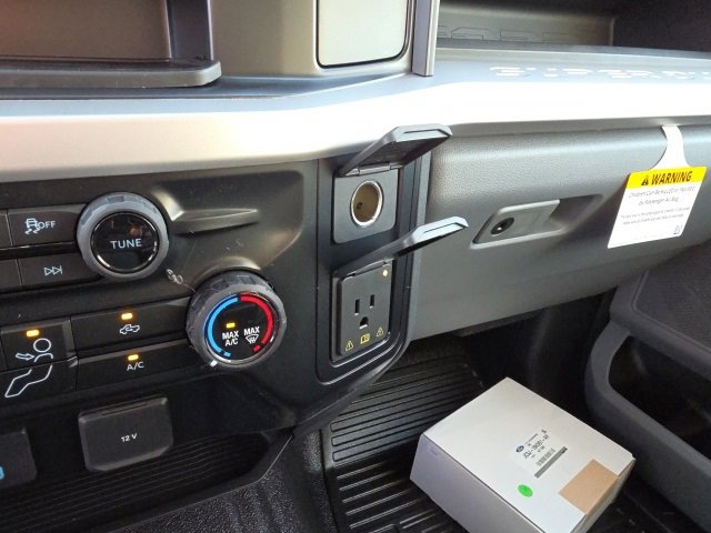 New 2026 Ford F550 4x4 Crew Cab Super Duty image 17