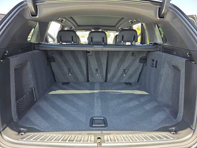 Used 2024 BMW X3 xDrive30i w/ Convenience Package w/ZPA image 12