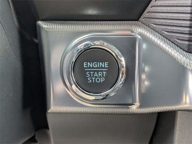 Used 2025 Ford F150 Lariat w/ Equipment Group 502A High image 19