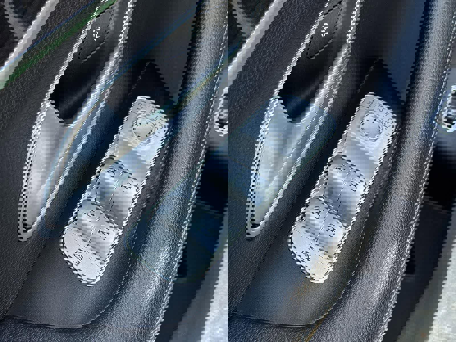 Used 2023 Mercedes-Benz GLE 350 image 15